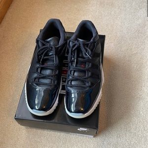 AJ 11’s